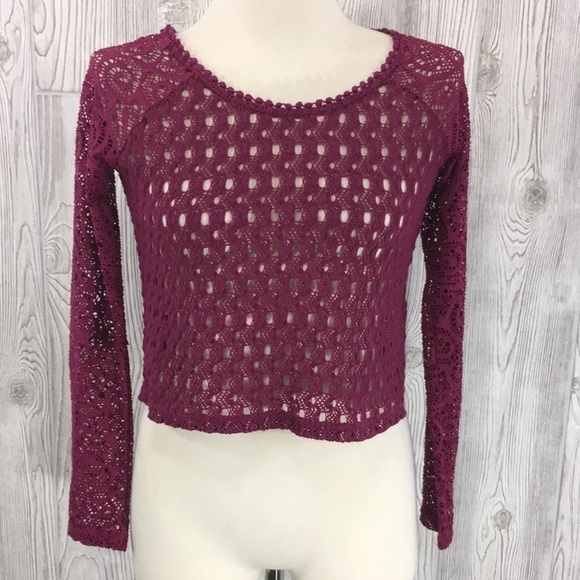 𝅺AMERICAN Rag Purple Pink Crochet Crop Top Size Small - Picture 1 of 8